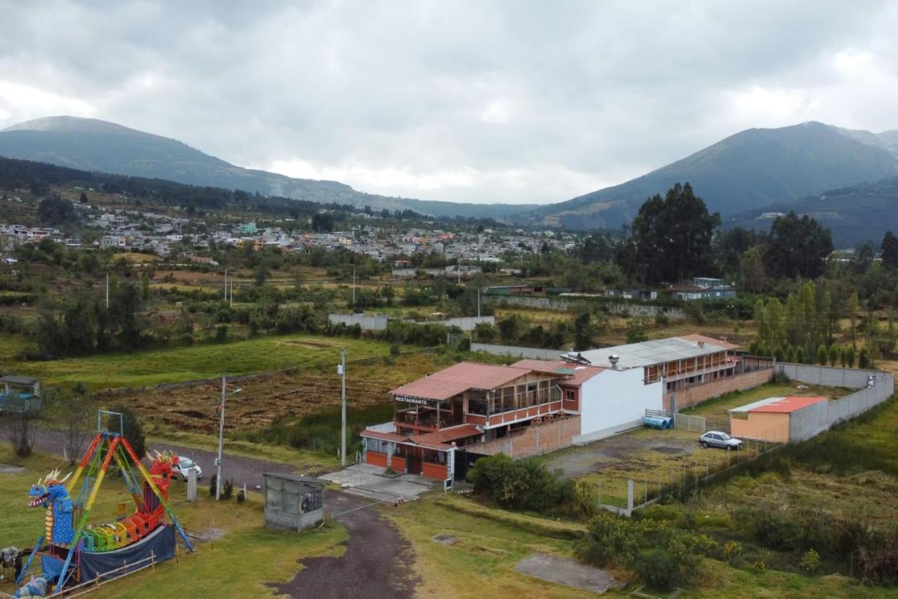 Brisas Del Lago San Pablo Hotel Otavalo Exterior photo