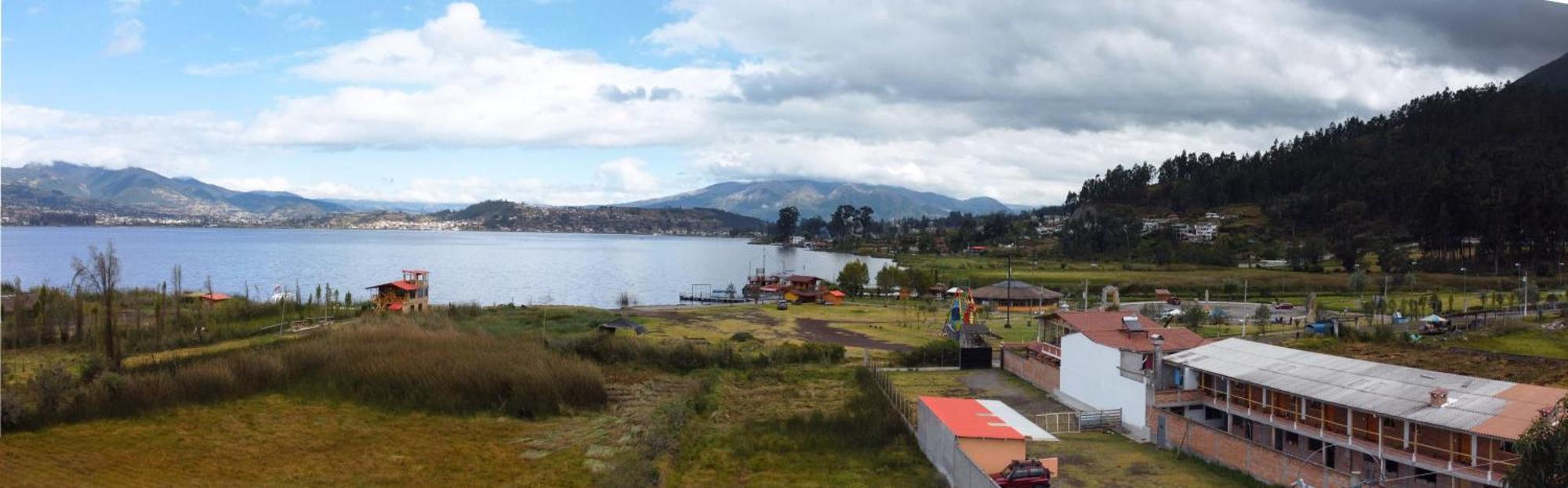 Brisas Del Lago San Pablo Hotel Otavalo Exterior photo